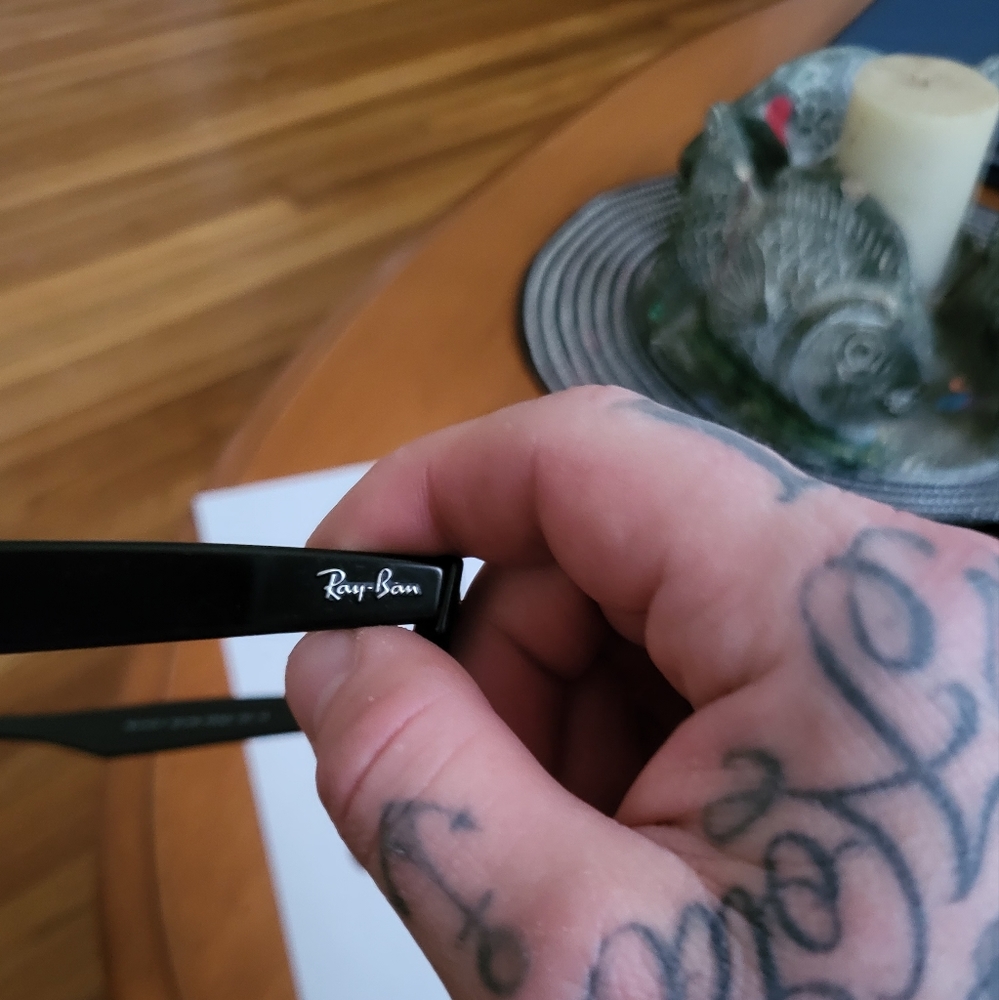 Authentic wayfair raybans - Picture 4 of 5